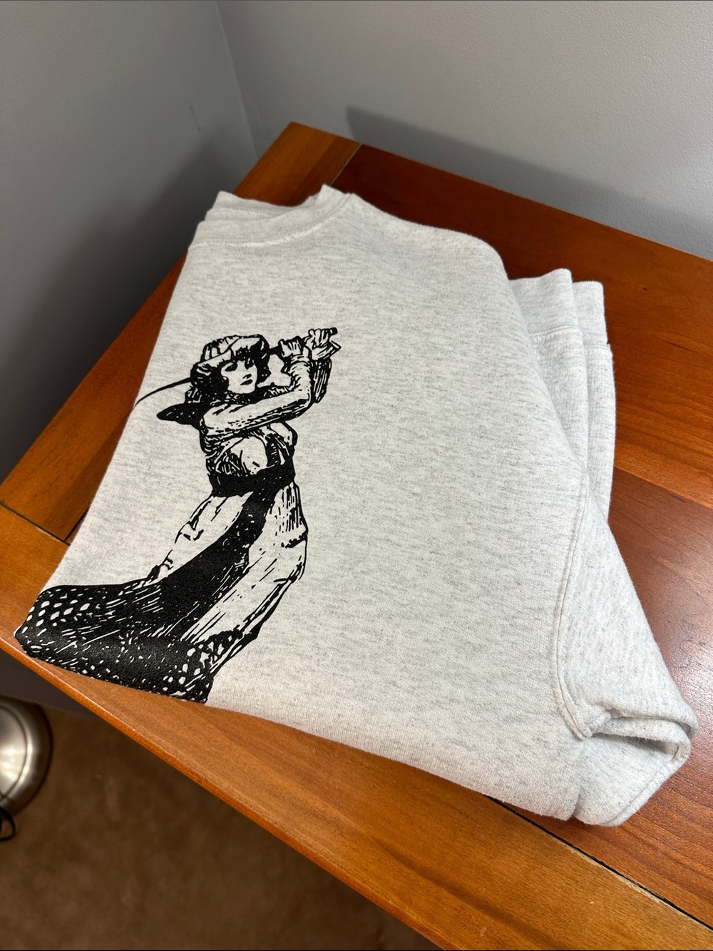Graphic Golfing Woman Sweatshirt in Light Gray with Red Accent - Picture 4 of 4